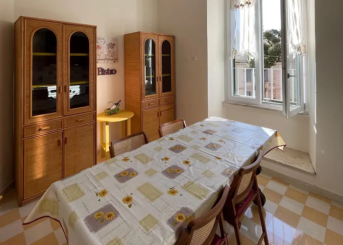 Domus Claudia San Giovanni Appartamento *